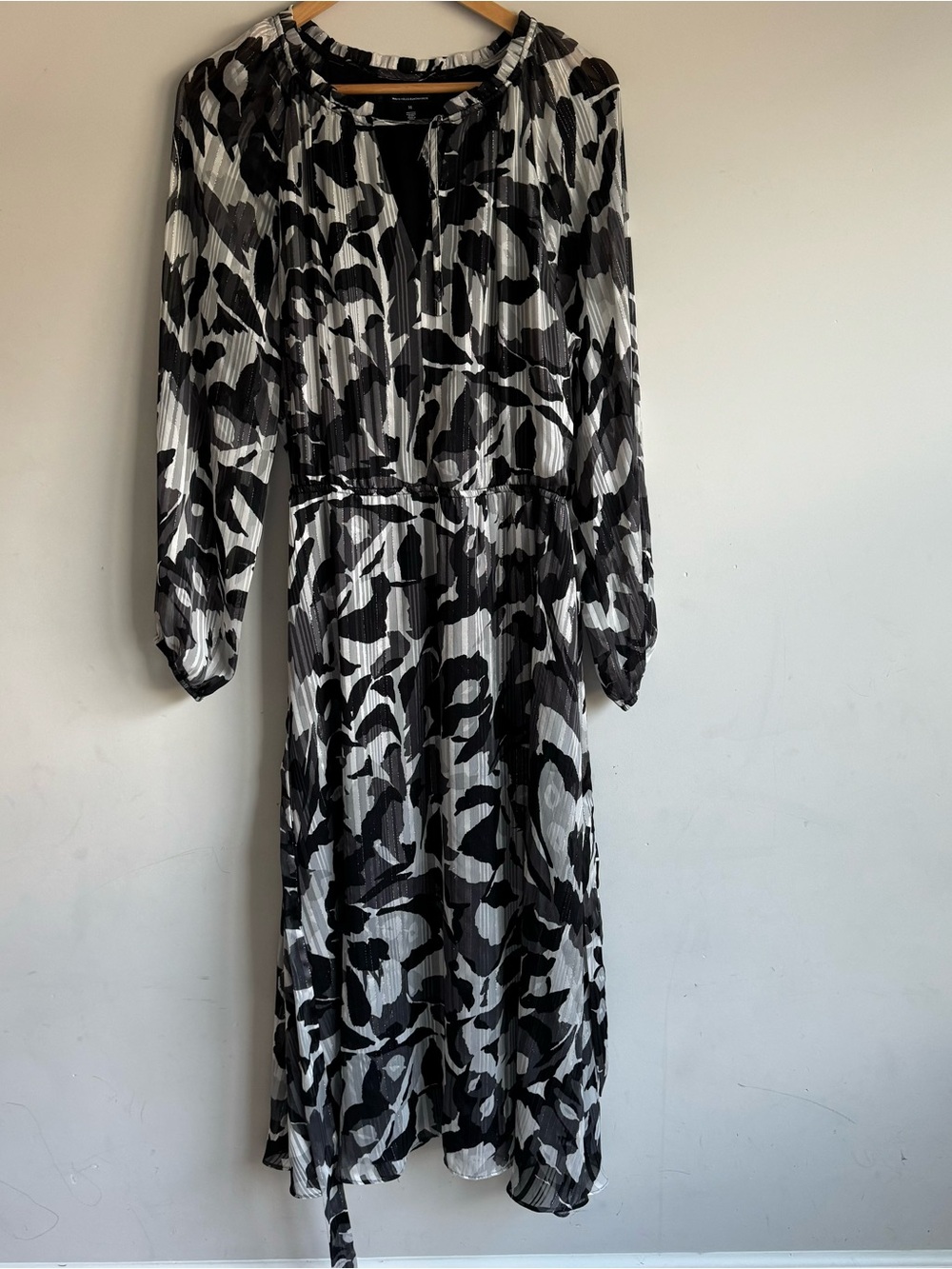 White House Black Market Black and White Floral Midi Dress